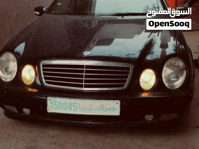 2002 مرسيدس بنز الفئة-CLK CLK 200
