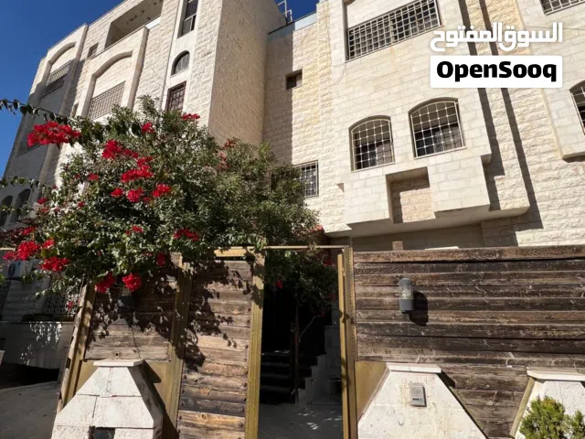 303 m2 3 Bedrooms Apartments for Sale in Amman Um Uthaiena