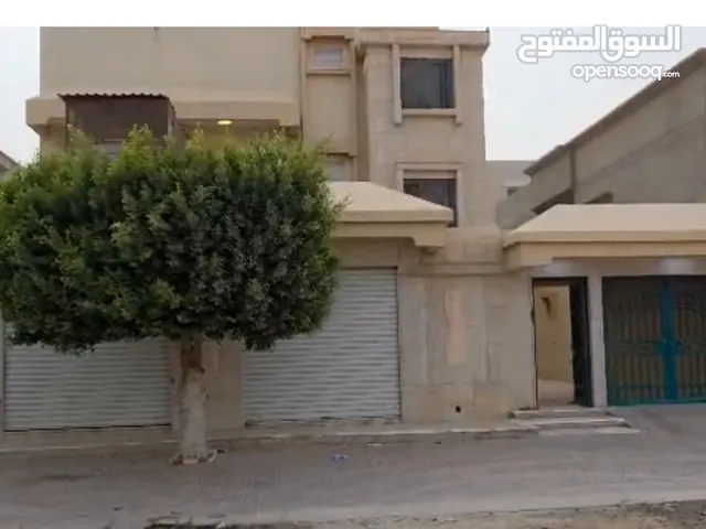 280 m2 More than 6 bedrooms Villa for Sale in Benghazi AL Khalij Al Arabi St