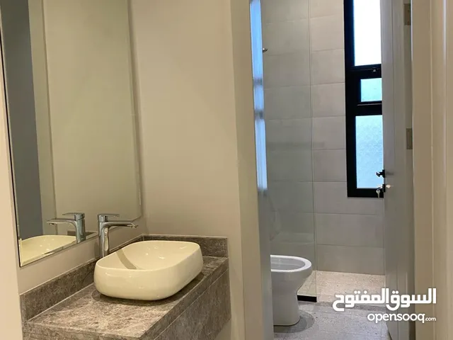 165 m2 3 Bedrooms Apartments for Rent in Al Riyadh Al Yasmin