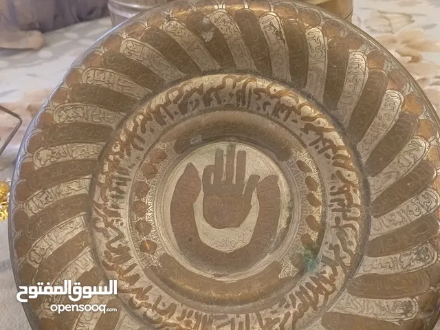 مجموعة تحف ونحاسيات