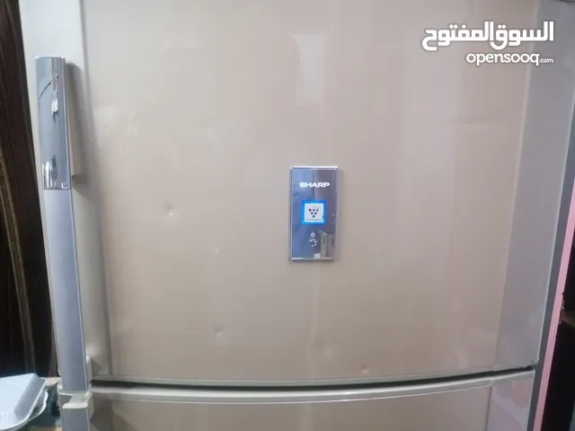 refrigerator to sell  urgent sell   price only 65 BD