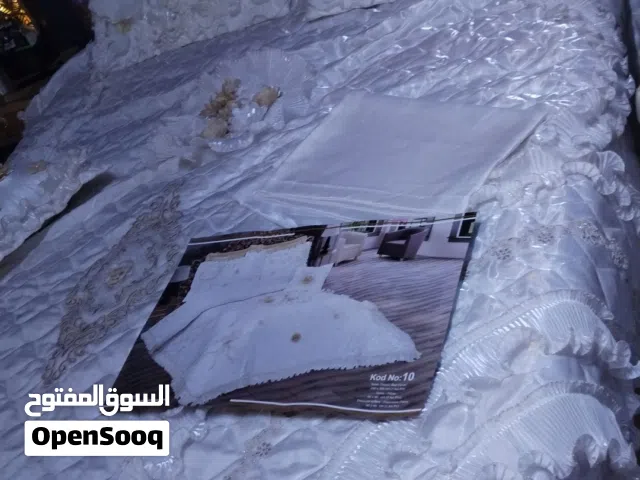 للبيع فرشه مال عرس