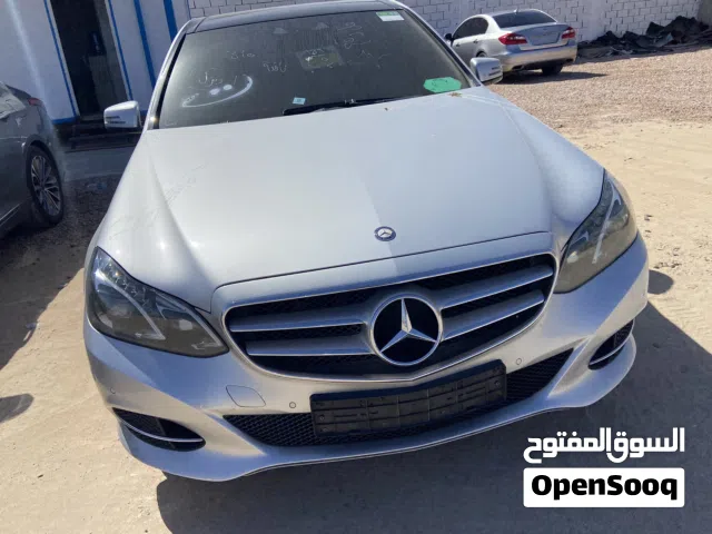 مرسيدس  E250. نافطه ديزل كيف واصلها محرك كمبيو صاله اللله يبارك ماشيه 110 فل اوبشن