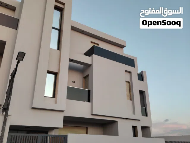 شقق نظام فيلا 3دوار مفصولات للبيع في منطقة جنزور العلواني