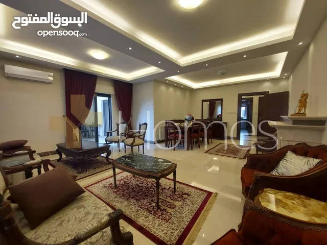 شقة طابق ثالث للبيع في عبدون بمساحة بناء 198م