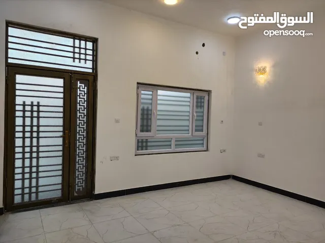 150 m2 4 Bedrooms Townhouse for Rent in Basra Qibla