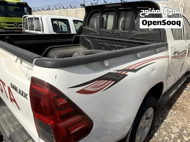 بكب هايلوكس 23