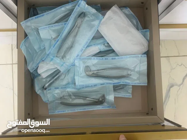 عياده أسنان كامله للبيع