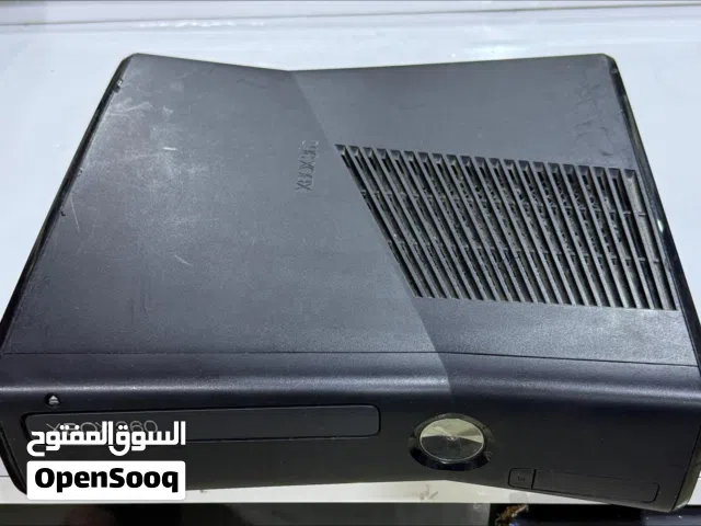 السلام عليكم اكس بوكس 360 للبيع مستخدم نضيف جداً.