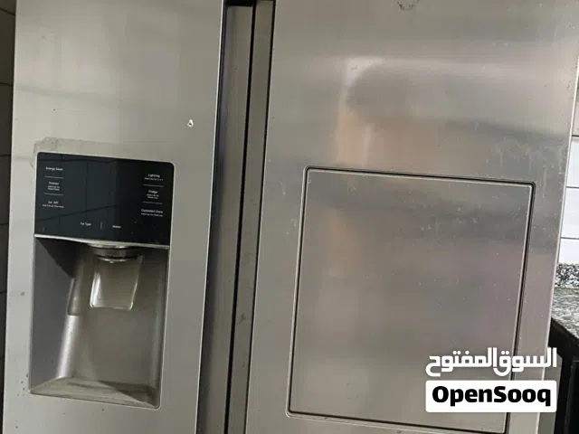 ثلاجه نوع سامسونج بابين للبيع تفاصيل بلوصف.