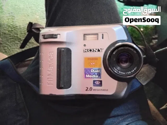 كاميرا سوني شغاله استخدام خفيف شبه جديده لم تستخدم قوي حاجات خفيفه جدا جدا جدا جدا كاميرا جميله لل