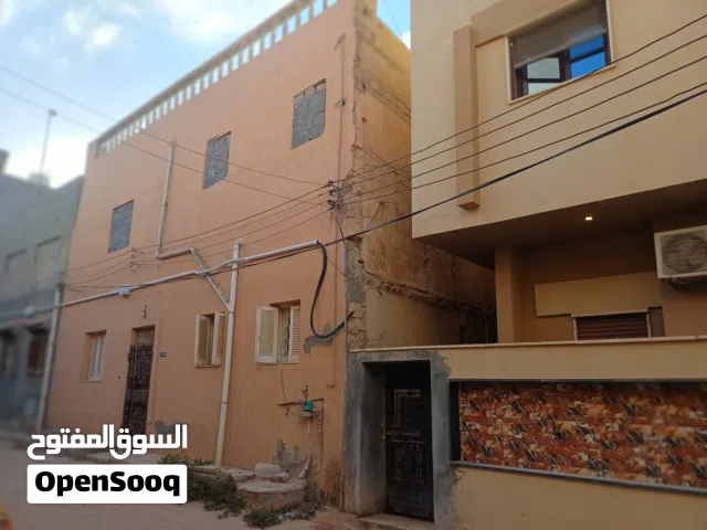 150 m2 5 Bedrooms Townhouse for Rent in Tripoli Abu Sittah