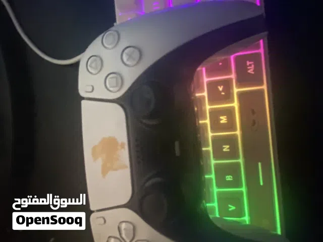يده سوني فور يده سوني فايف كلهم خربانات بس مادري شنو الخربان فيهم تقدر تفحصهم بالببيت او بالسوق
