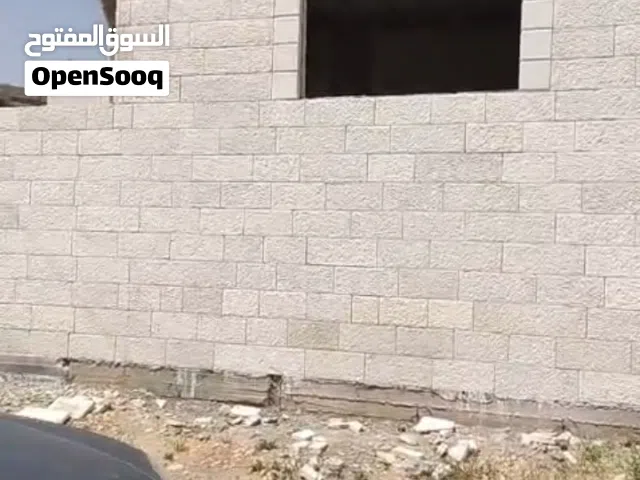 160 m2 3 Bedrooms Townhouse for Sale in Zarqa Other