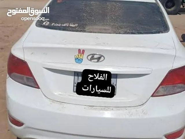 هونداي اكسنت مضلع 2015