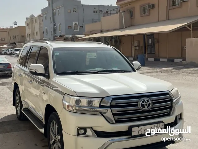 Toyota Land Cruiser 2018 in Al Madinah