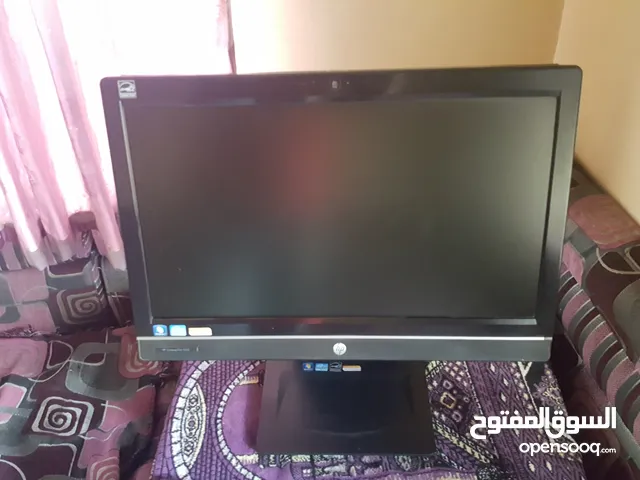 24" HP monitors for sale in Sana'a