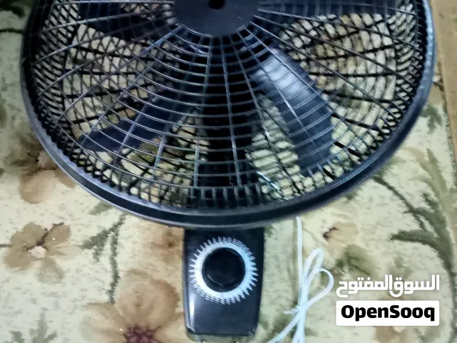 ثلات مراوح جديده حائط واستاند