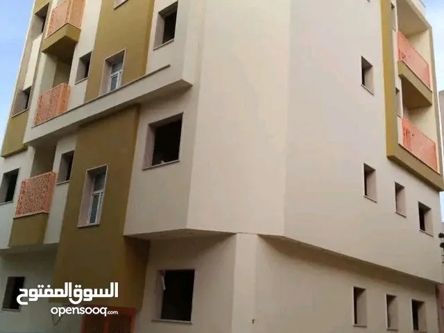 الوسيط لديناشقه دور تالت عمارةخاصه شقه جديده مكان المدينه الرياضيه البيع شيك اوتحويل. وسعرقابل تفاوض