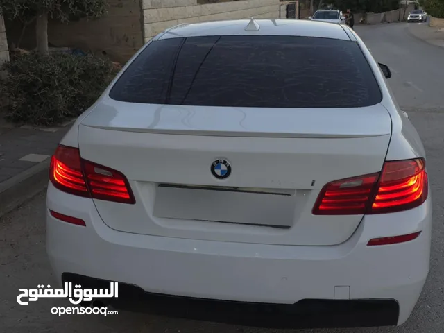 بي ام دبليو 520 لون مميز