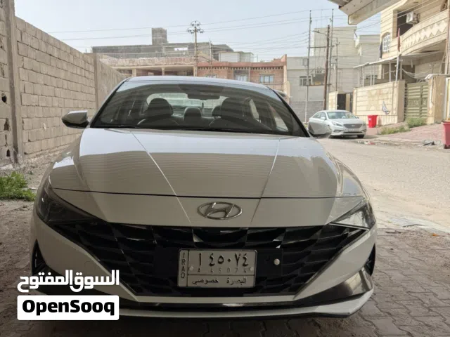 2021 Hyundai Elantra Standard