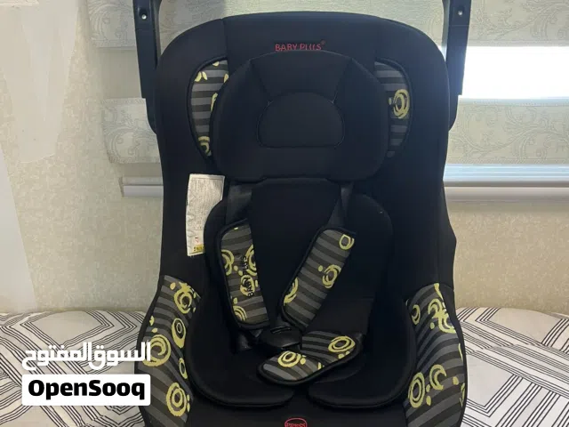 مقعد أطفال للسيارة