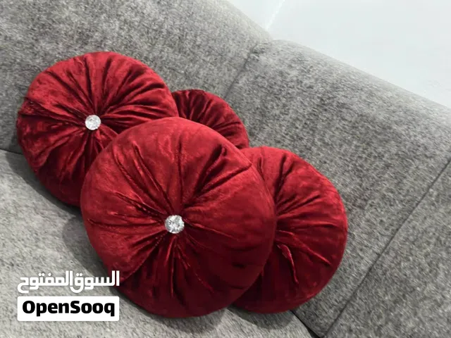 4 مخاد جدد