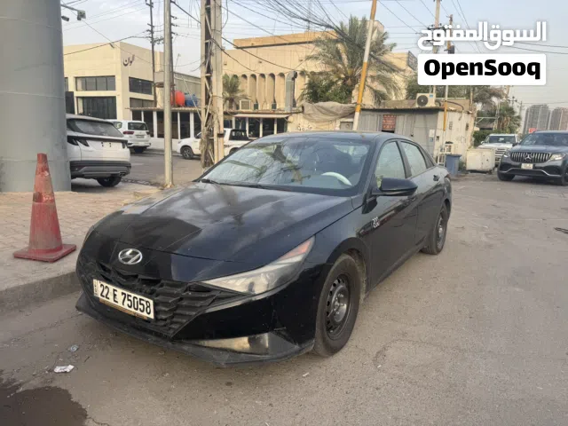 2021 Hyundai Elantra Standard