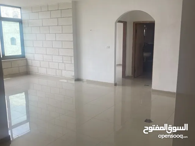 شقة مميزة جدا ومنطقه مميزة للإيجار بيتونيا