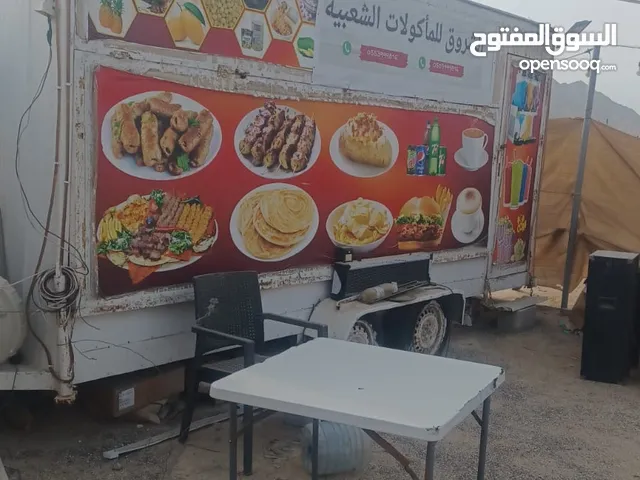 كرفان كافتريا بمعداته للبيع بمنطقه الفقيت دبا الفجيره
