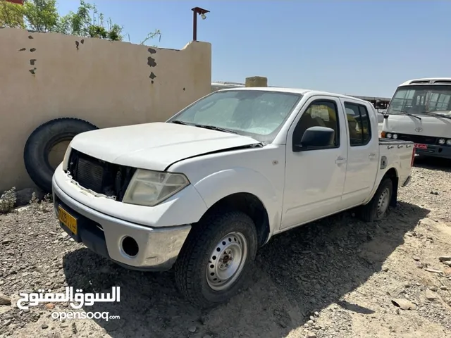 Used Nissan Navara in Al Batinah