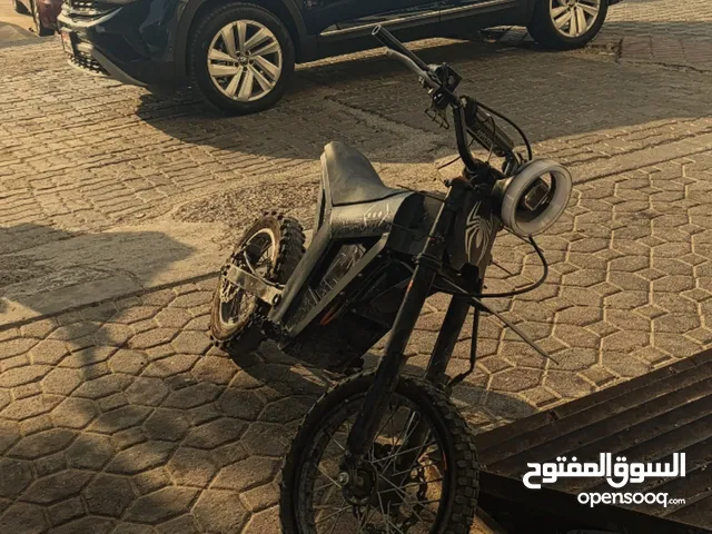 kugoo wish 01بس يبيلها بطاريه جديده و امورك طيبه