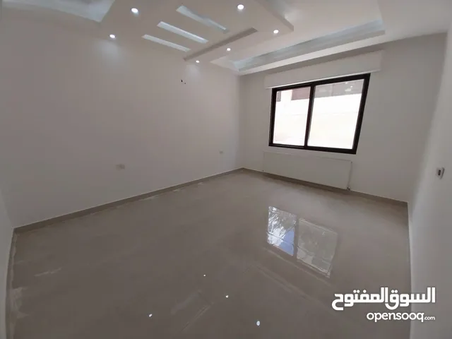 شقة غير مفروشة للإيجار ( Property 38818 ) سنوي فقط