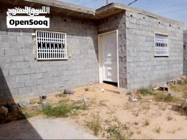 300 m2 2 Bedrooms Townhouse for Sale in Tripoli Ain Zara