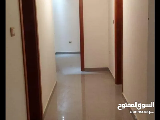 180 m2 3 Bedrooms Townhouse for Rent in Tripoli Khallet Alforjan