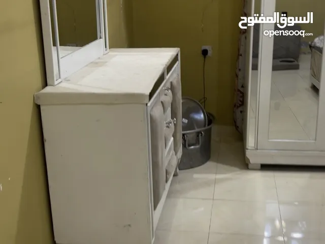 غرفة نوم مستعملة