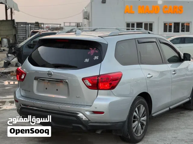 Used Nissan Pathfinder in Al Batinah