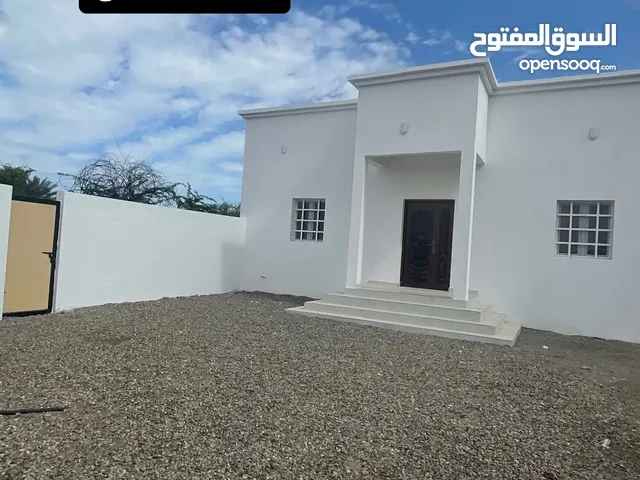 350 m2 2 Bedrooms Townhouse for Sale in Al Sharqiya Bidiya