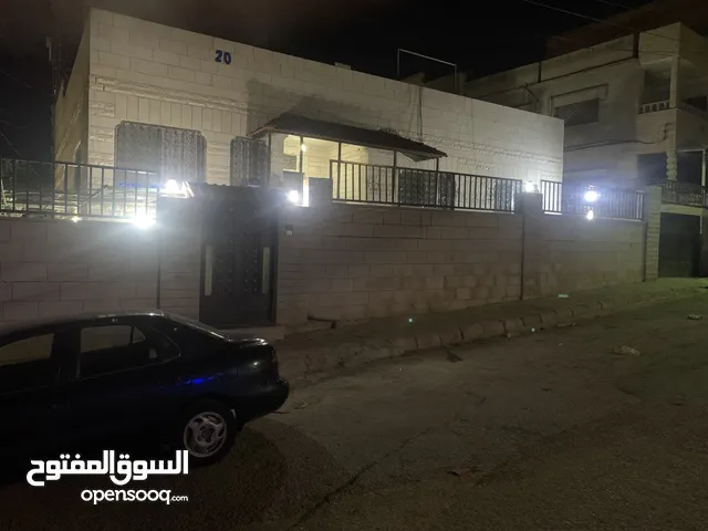100 m2 2 Bedrooms Apartments for Rent in Zarqa Al Zarqa Al Jadeedeh