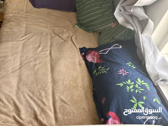 للبيع تخت طبي بحاله جيد جداا