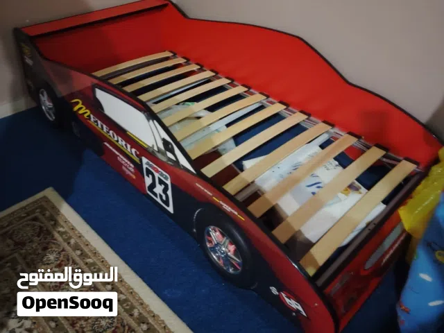 أغراض للبيع سراير أطفال ،مكاتب دراسة، بيسكليت بناتي