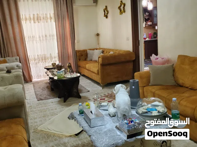 شقه طابق ثالث