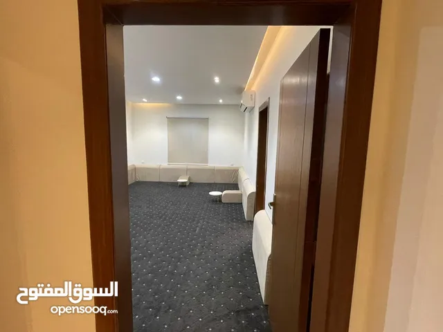 95 m2 2 Bedrooms Apartments for Rent in Al Riyadh Hai Al-Awali