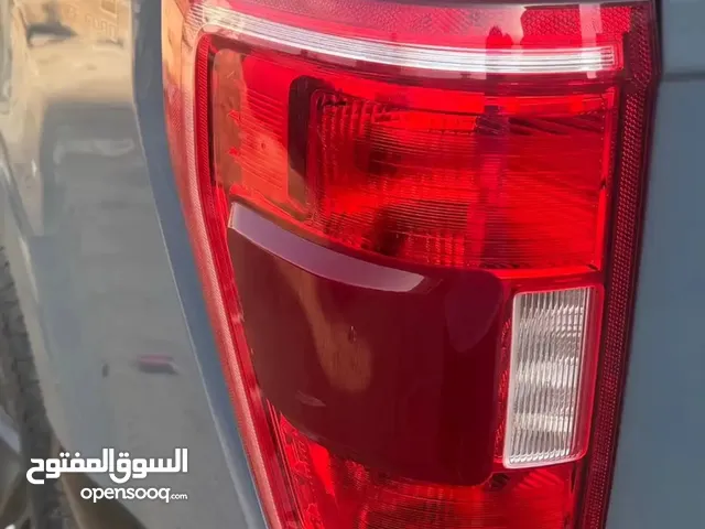 اسطبات خلفيه فورد F150 2023 XLT مع نقاط عمياء