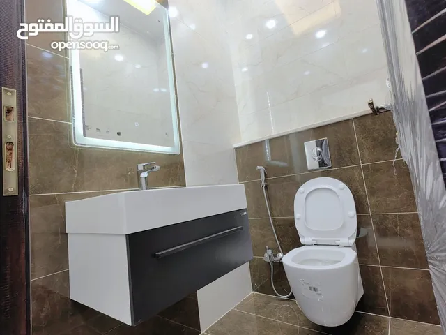 200 m2 4 Bedrooms Apartments for Sale in Amman Jubaiha