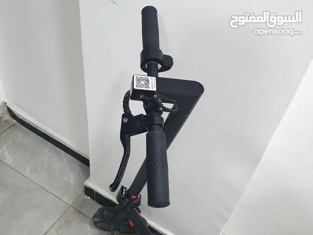 سكوتر كهربى متعدد السرعات يعمل بصورة ممتازة