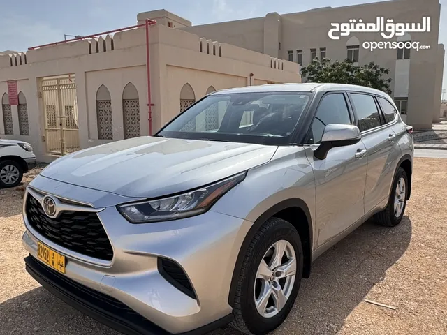 New Toyota Highlander in Muscat