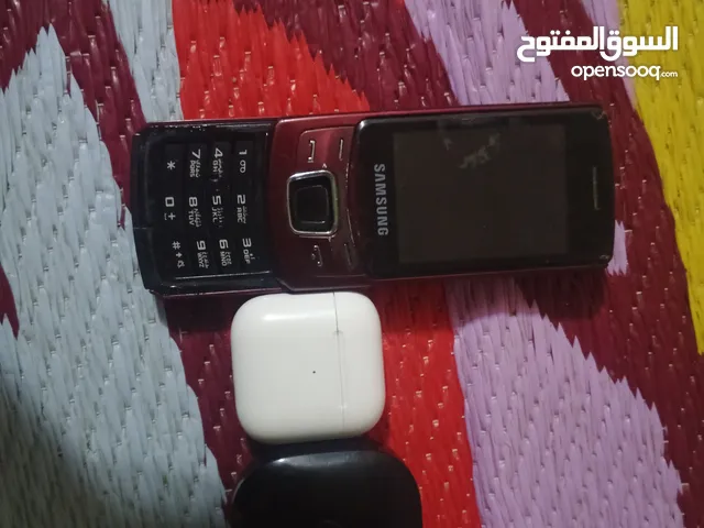 السلام عليكم تلفون نوكي عاطل مع 2سماعة شغلات مع شحنه تلفون