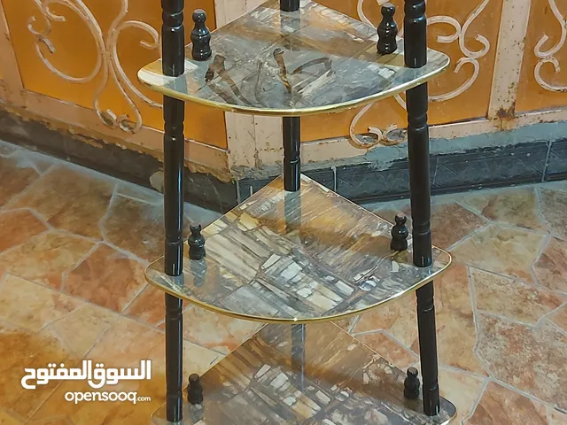 زاويه خشب نظيفه جدا غير مستعمله خمس طوابق